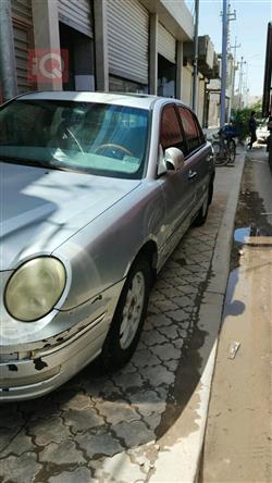 Kia Opirus